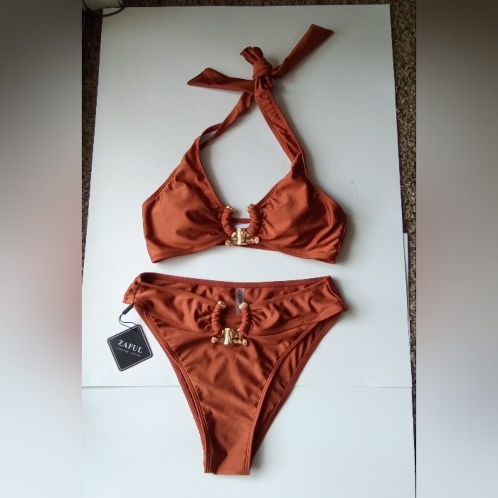 NWT Zaful Brown Bikini Set – Knot-Detail Top, Satin-Like Finish - Picture 2 of 3